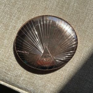 Charlotte tillbury Airbrush Bronzer 2